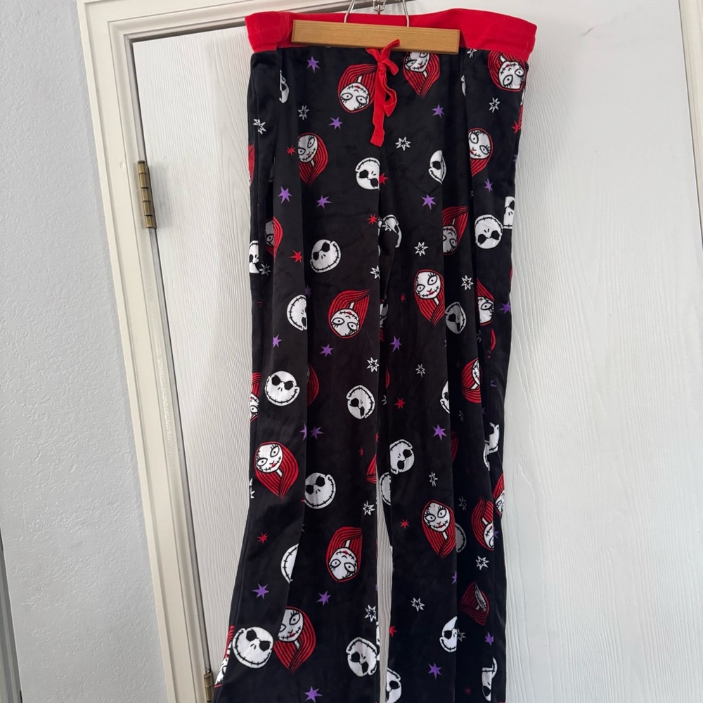 Nightmare before Christmas Pajama Pants women’s NWOT